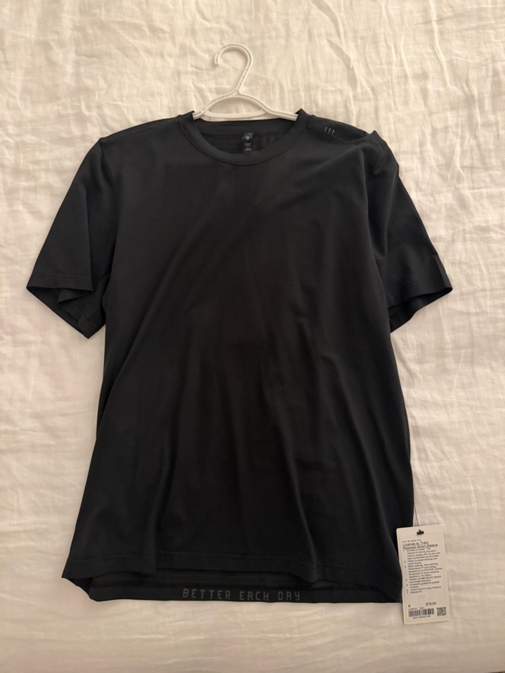 LULULEMON NWT LICENSE TO TRAIN TEE